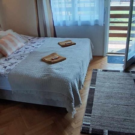 沃尼奥尔茨沃什海吉Rosy Apartman公寓 外观 照片